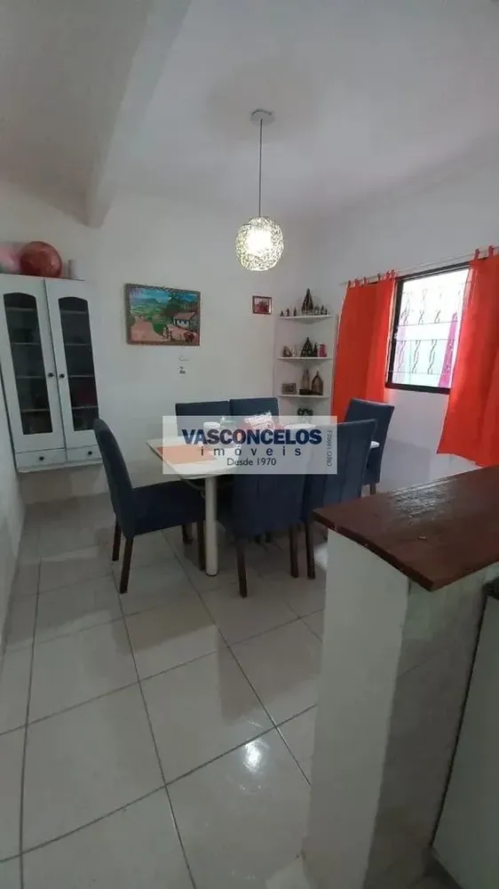 Casa, 3 quartos, 184 m² - Foto 1