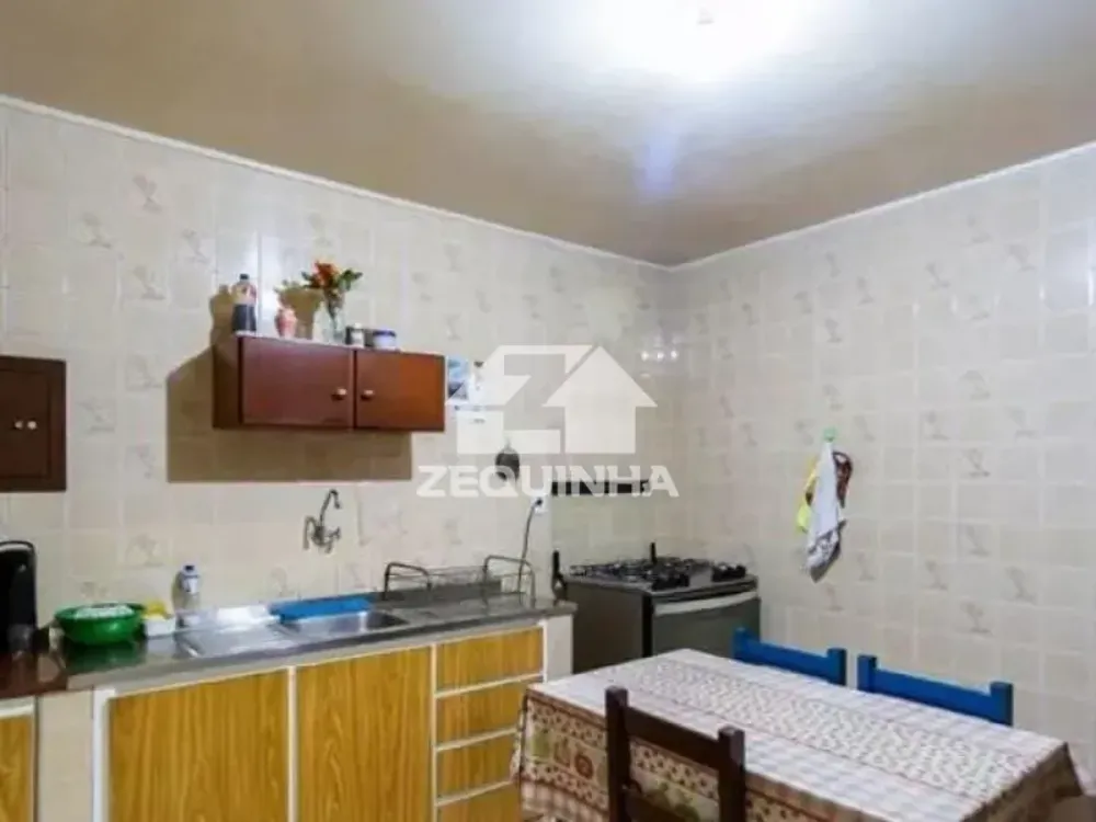 Casa, 3 quartos, 180 m² - Foto 2