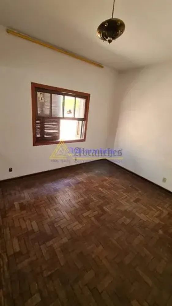 Casa, 3 quartos, 200 m² - Foto 1