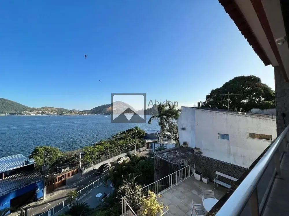 Casa, 4 quartos, 310 m² - Foto 2