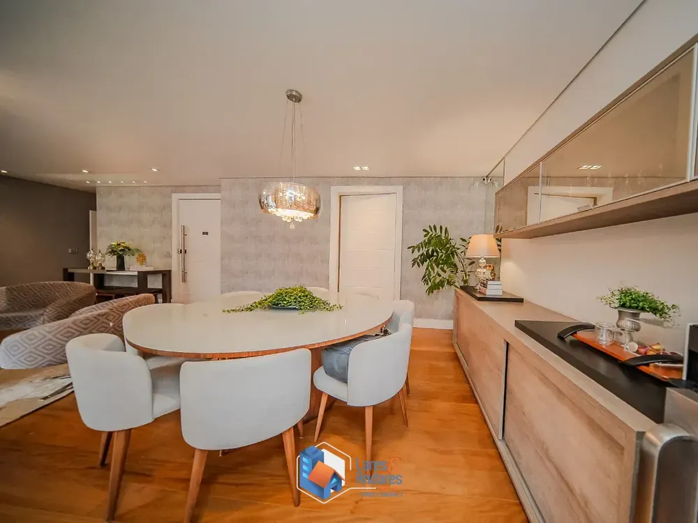 Apartamento, 3 quartos, 170 m² - Foto 1