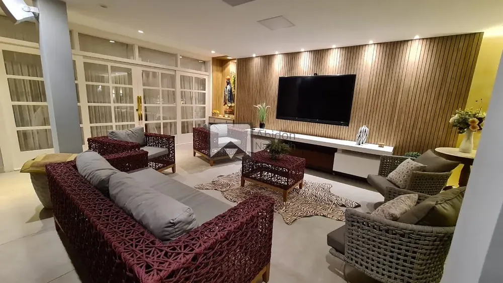 Casa, 3 quartos, 310 m² - Foto 2