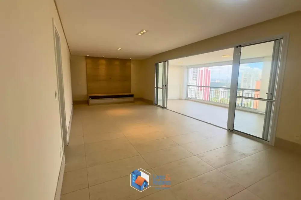 Apartamento, 4 quartos, 202 m² - Foto 1