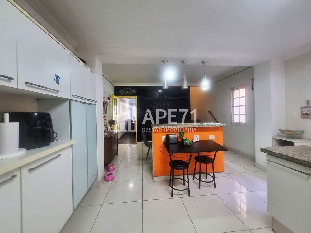 Sobrado, 3 quartos, 184 m² - Foto 3