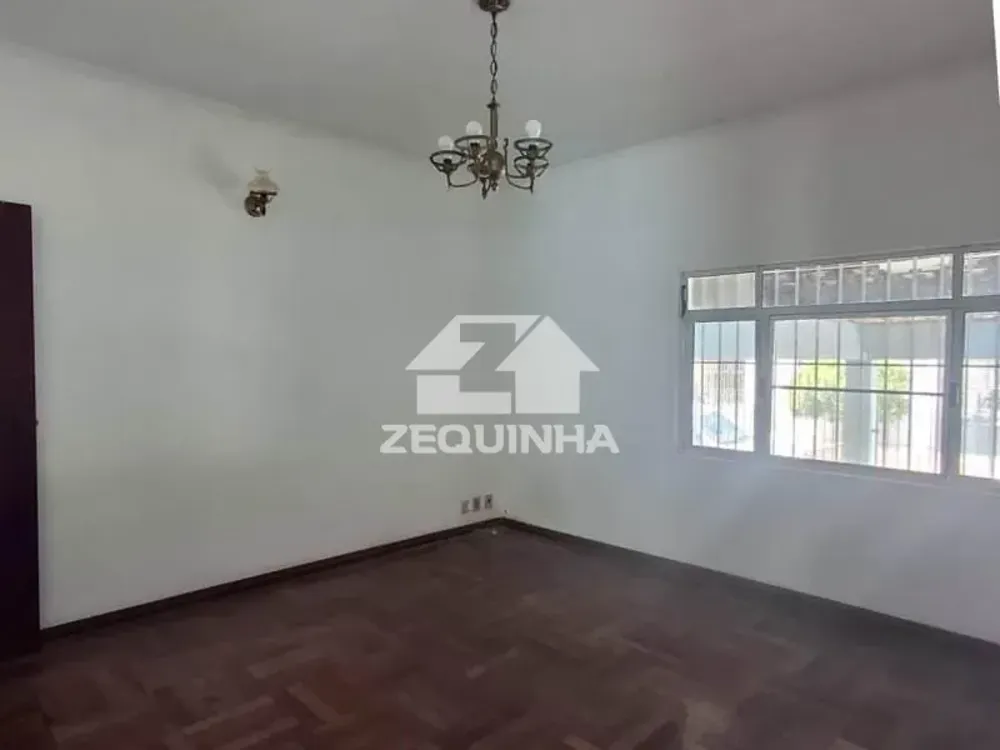 Casa, 3 quartos, 180 m² - Foto 1