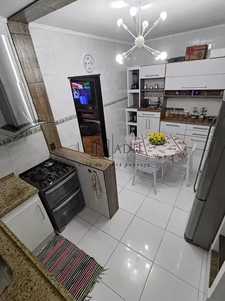 Sobrado, 3 quartos, 274 m² - Foto 3