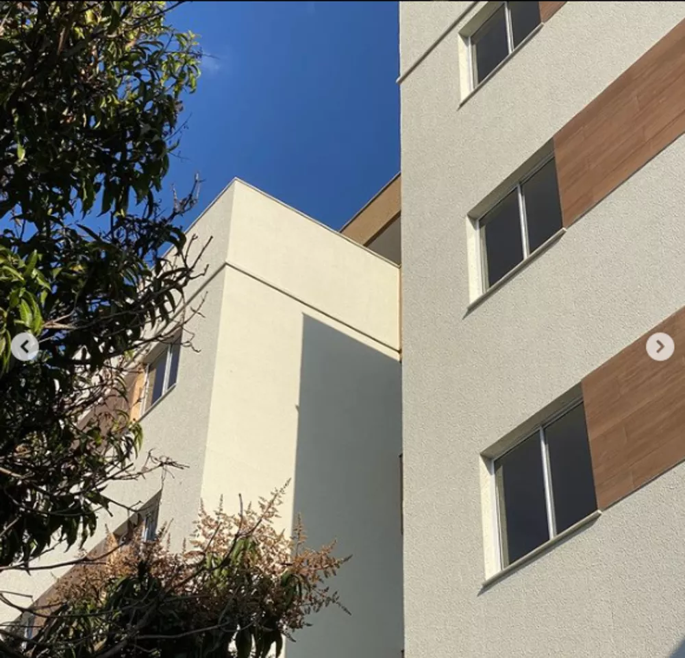 Apartamento à venda com 3 quartos, 75m² - Foto 2