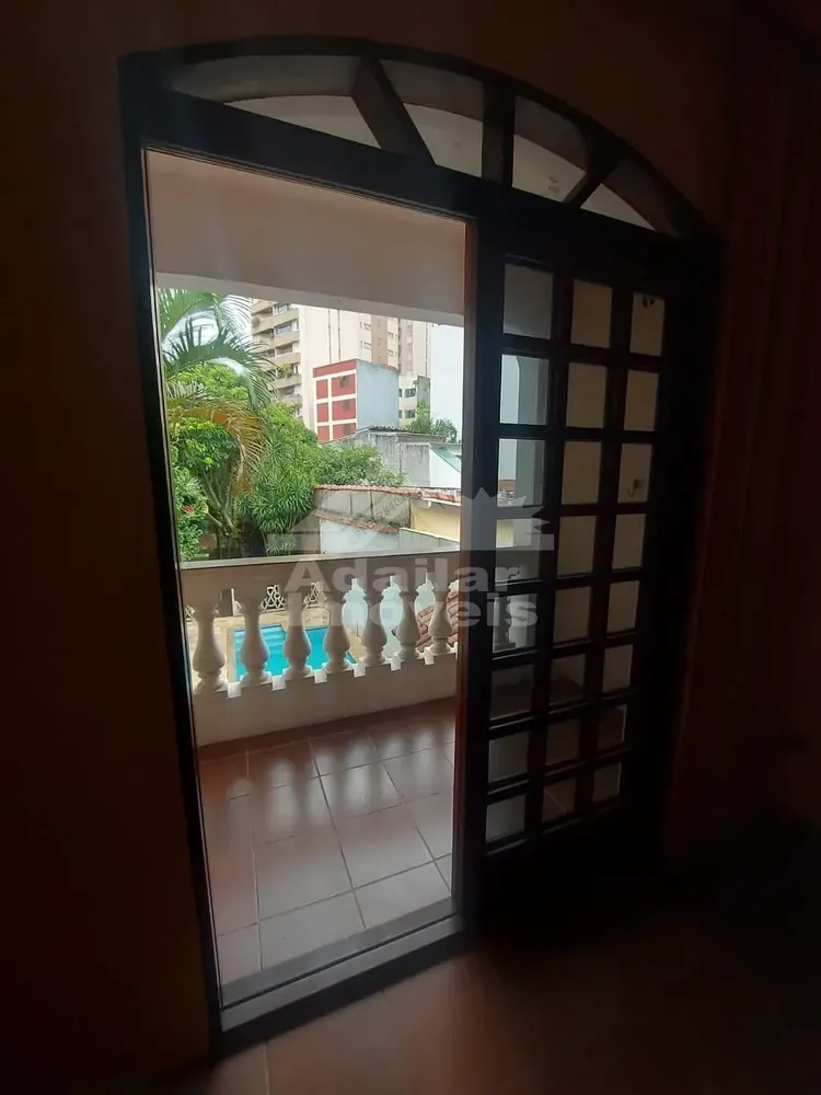 Sobrado, 3 quartos, 224 m² - Foto 2