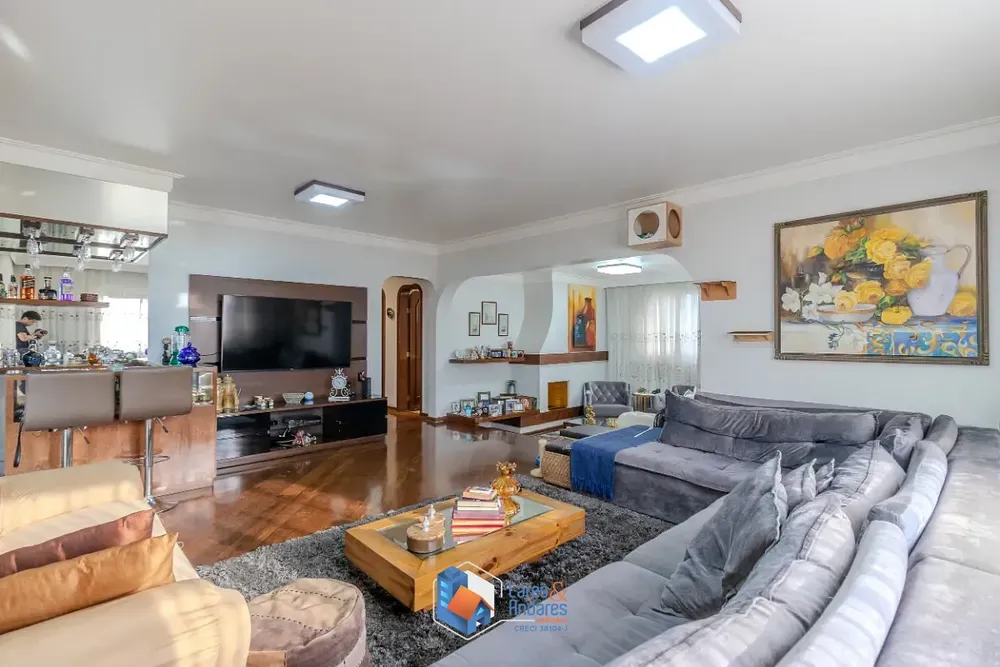 Apartamento, 3 quartos, 215 m² - Foto 1