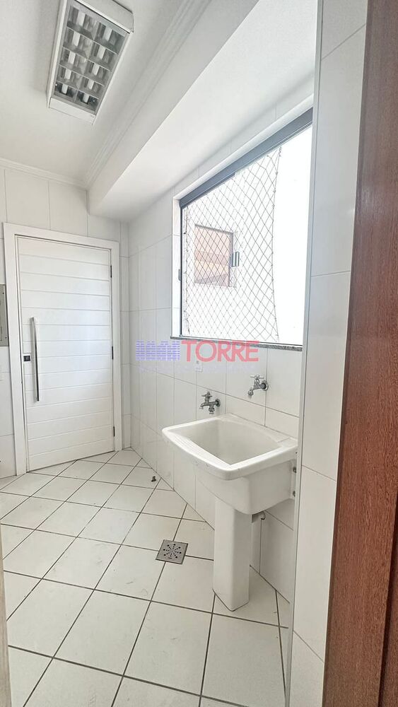 Cobertura à venda com 3 quartos, 156m² - Foto 5