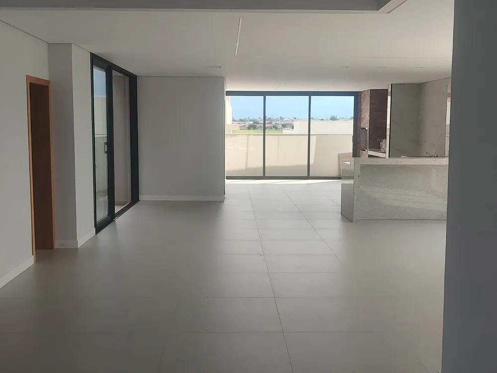Casa, 4 quartos, 220 m² - Foto 3