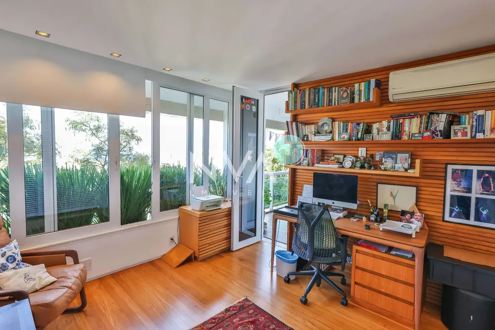 Cobertura, 3 quartos, 244 m² - Foto 1