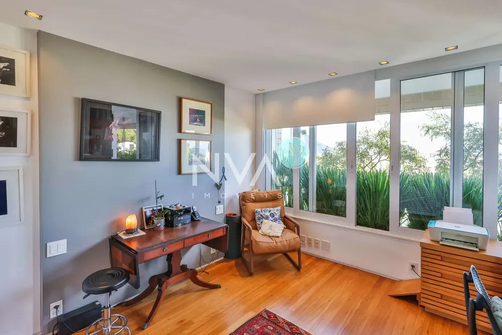 Cobertura, 3 quartos, 244 m² - Foto 2