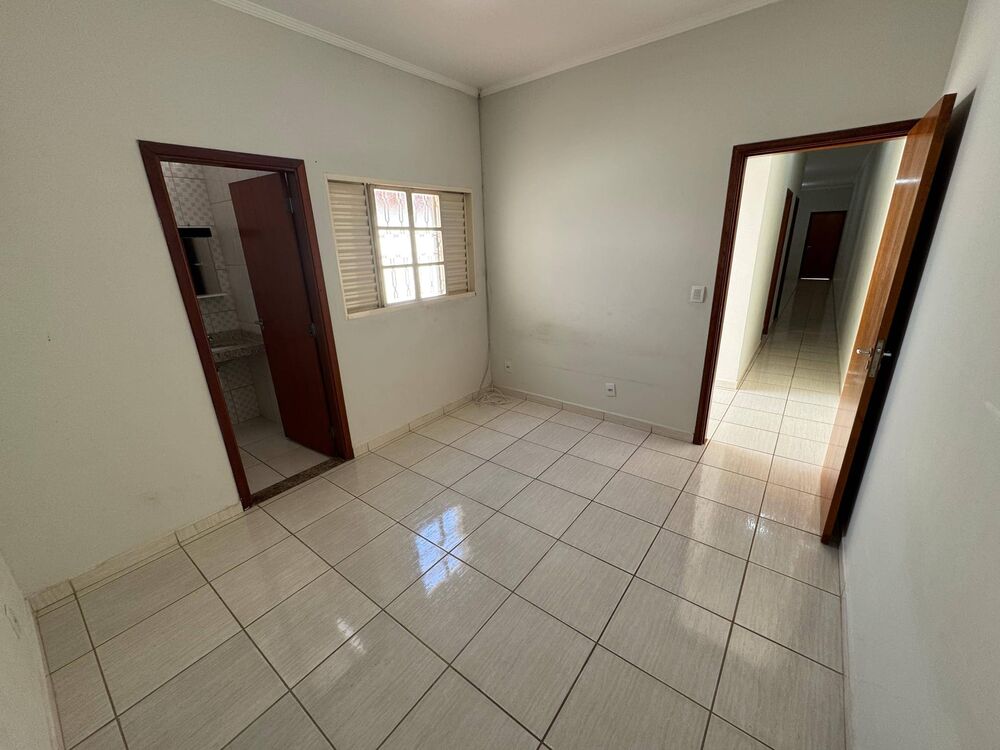 Casa à venda com 2 quartos, 90m² - Foto 9