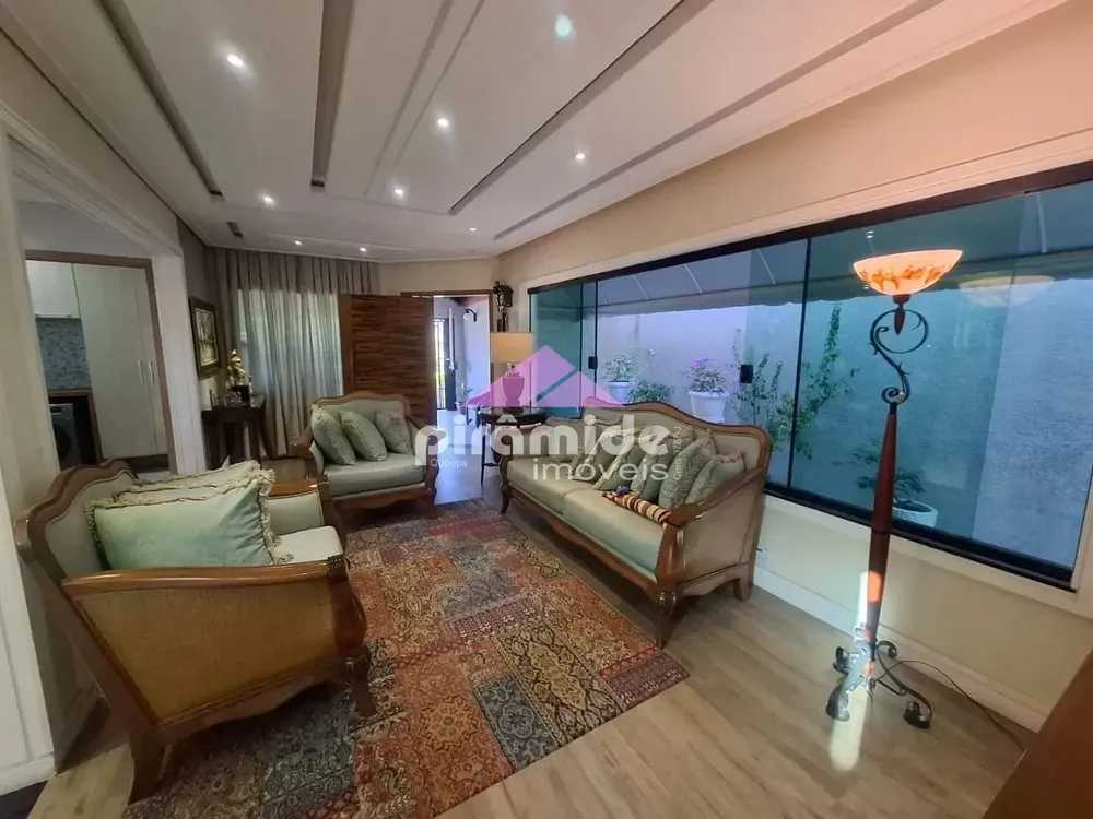 Casa, 3 quartos, 239 m² - Foto 3