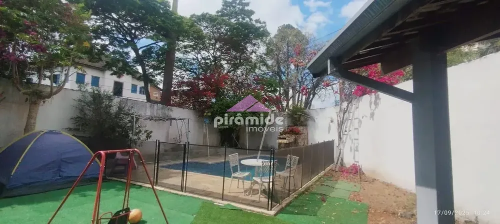 Casa, 3 quartos, 220 m² - Foto 3