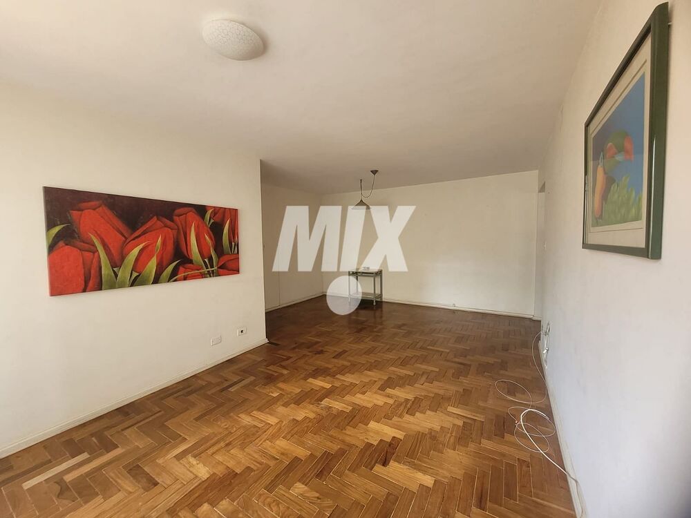 Apartamento à venda com 3 quartos, 110m² - Foto 2