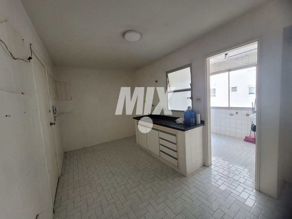 Apartamento à venda com 3 quartos, 110m² - Foto 11
