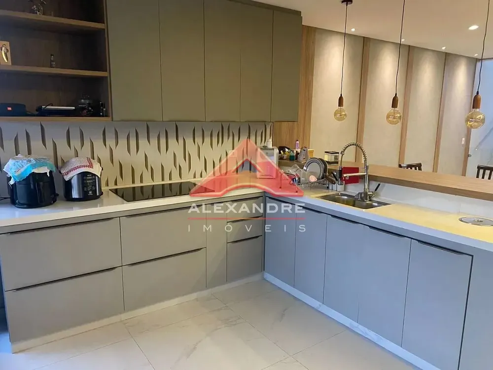 Casa, 3 quartos, 207 m² - Foto 4