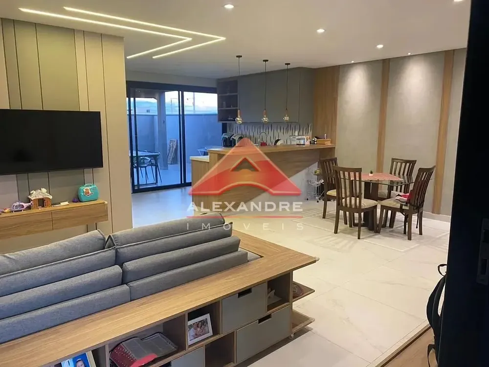 Casa, 3 quartos, 207 m² - Foto 2