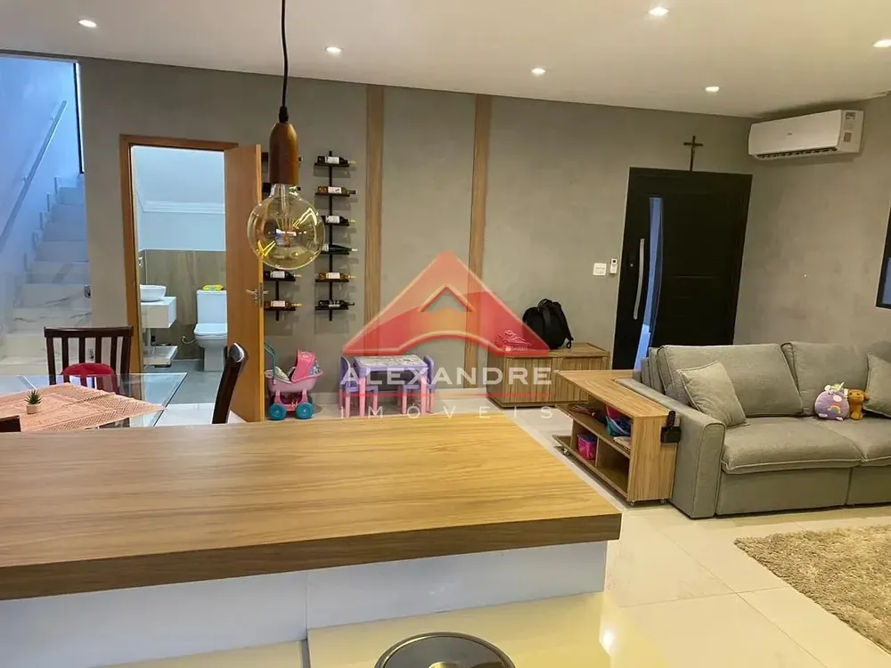 Casa, 3 quartos, 207 m² - Foto 3