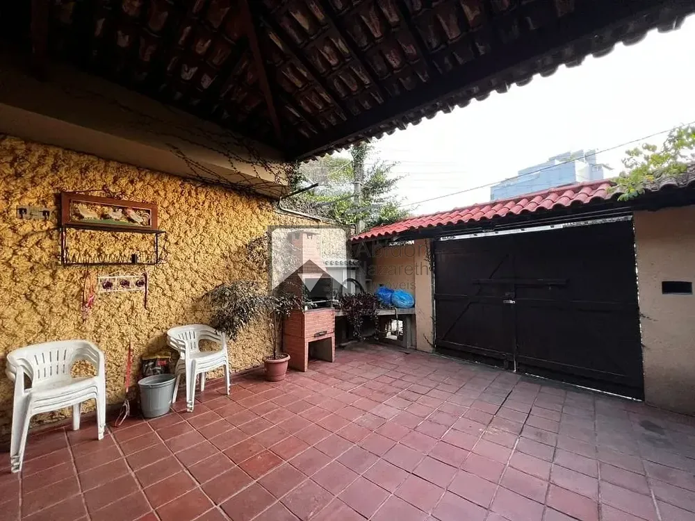 Casa, 4 quartos, 220 m² - Foto 1