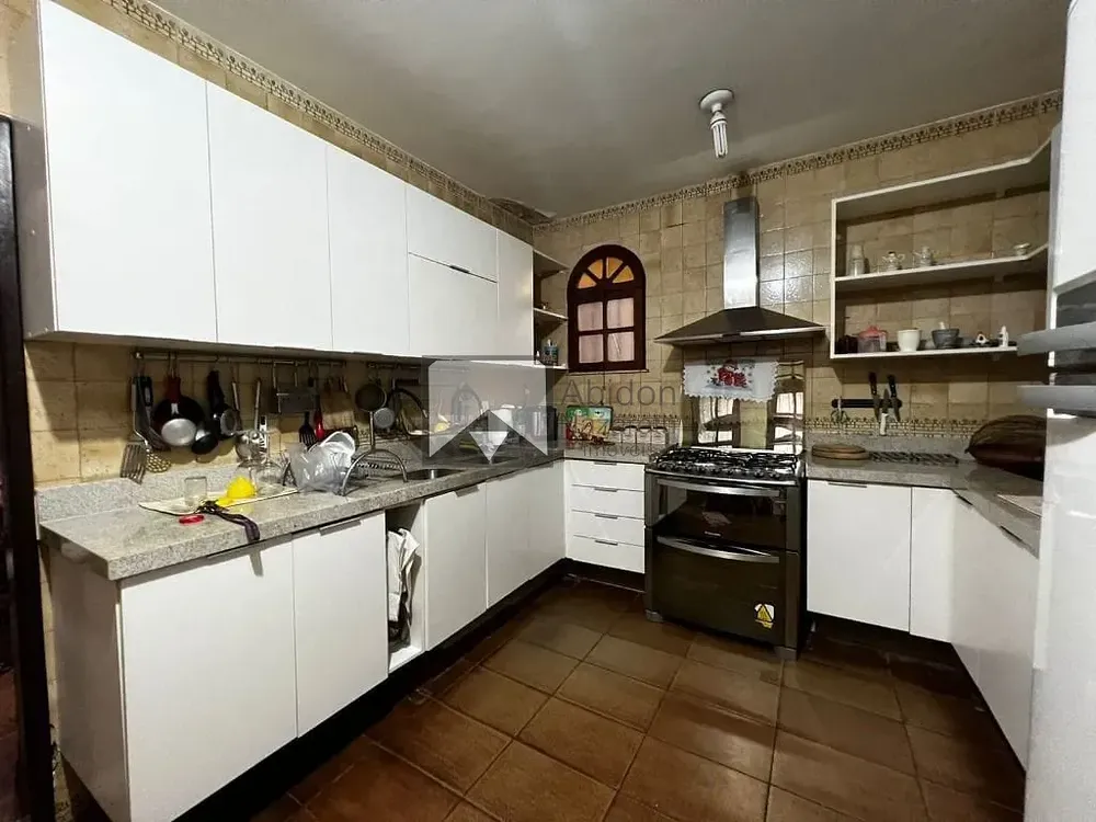 Casa, 4 quartos, 220 m² - Foto 19