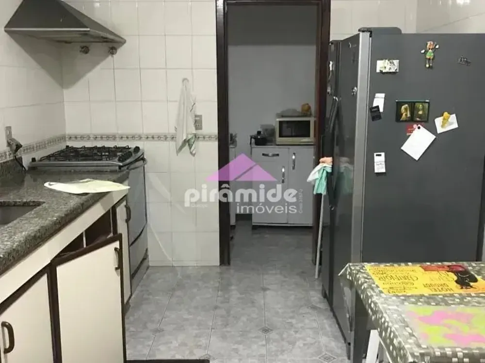 Casa, 3 quartos, 365 m² - Foto 3