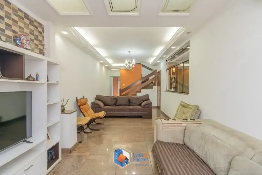 Casa, 4 quartos, 219 m² - Foto 3