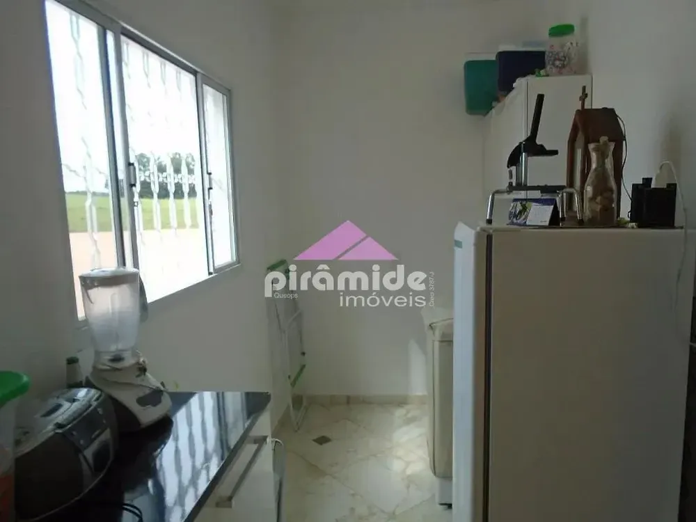 Casa, 3 quartos, 177 m² - Foto 1