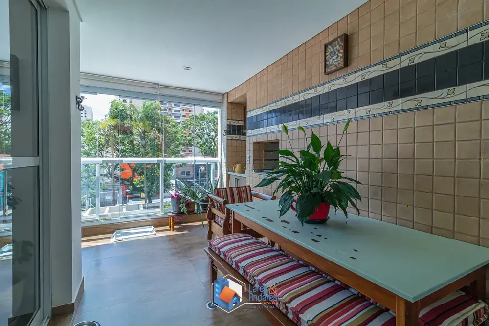 Apartamento, 3 quartos, 245 m² - Foto 1