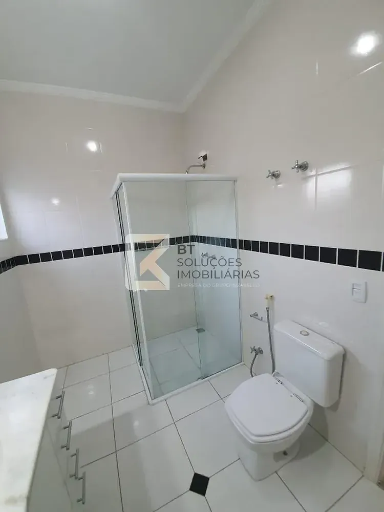 Casa, 3 quartos, 168 m² - Foto 1