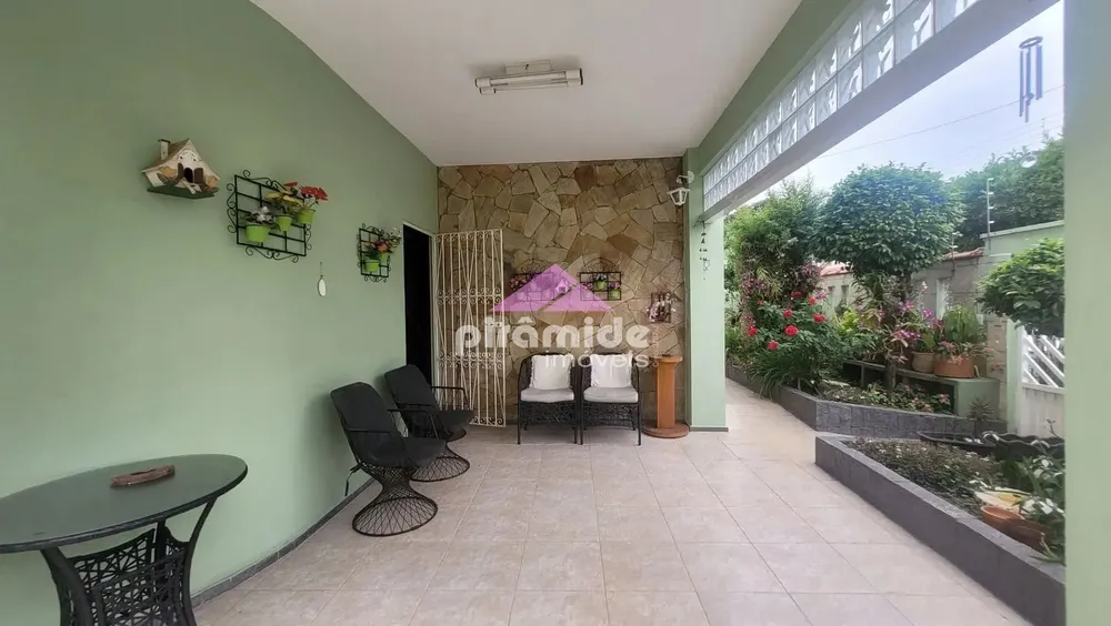 Casa, 6 quartos, 275 m² - Foto 2