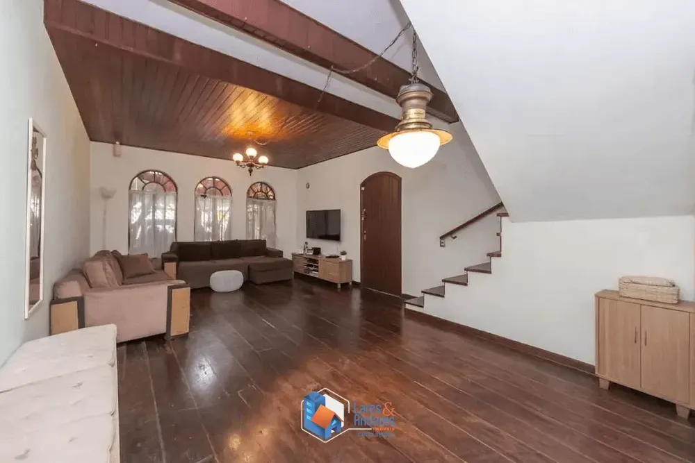 Casa, 3 quartos, 190 m² - Foto 1