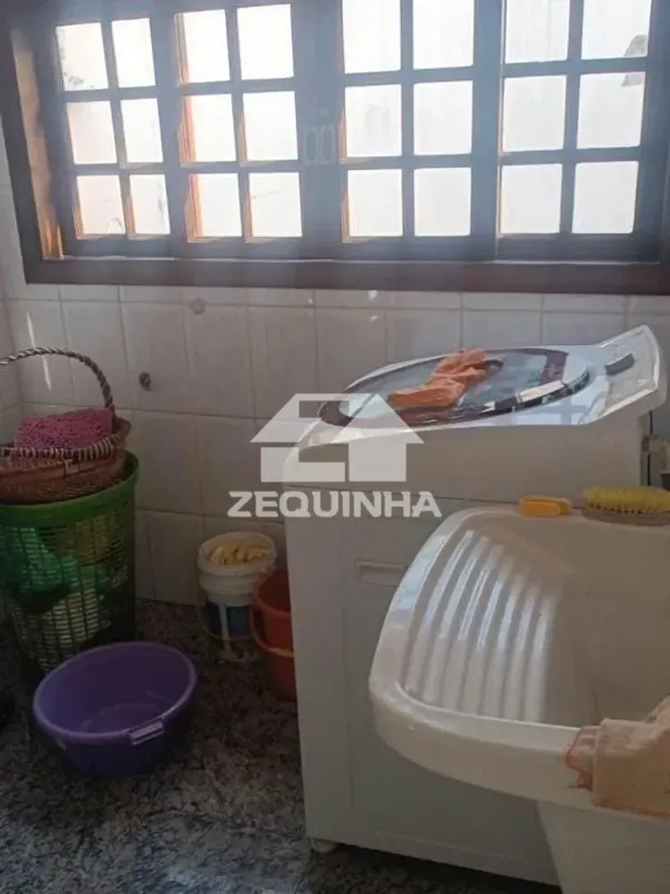 Casa, 4 quartos, 298 m² - Foto 2