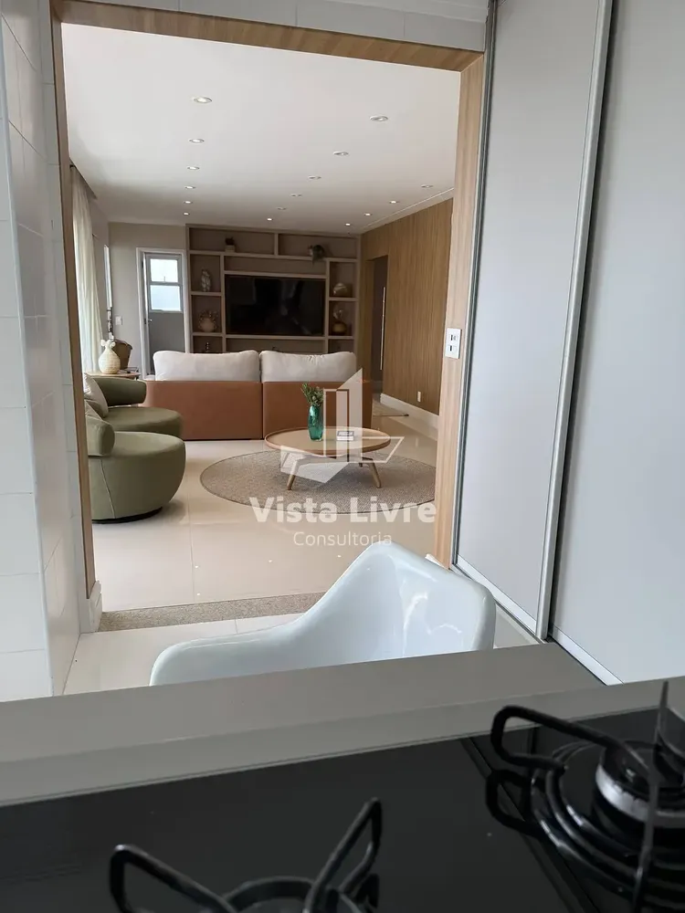 Apartamento, 3 quartos, 196 m² - Foto 2