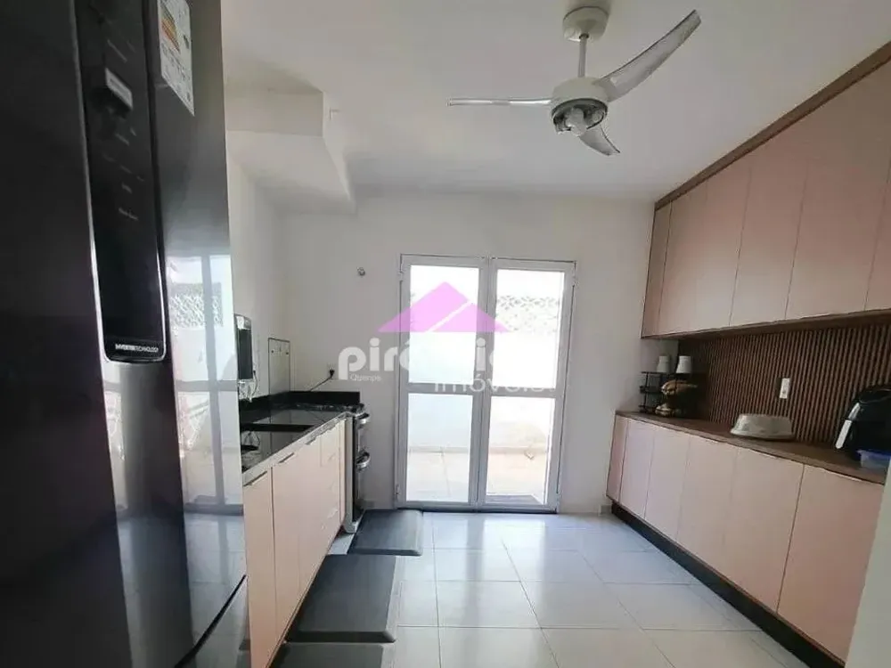 Casa, 4 quartos, 135 m² - Foto 1
