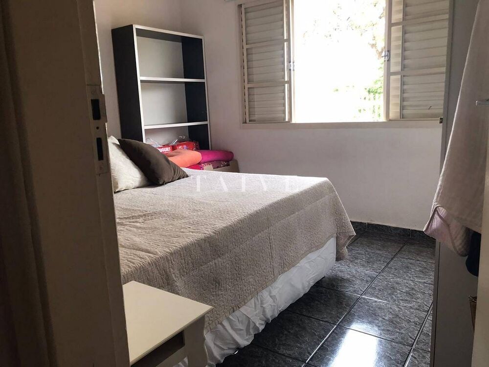 Casa à venda com 2 quartos, 70m² - Foto 3
