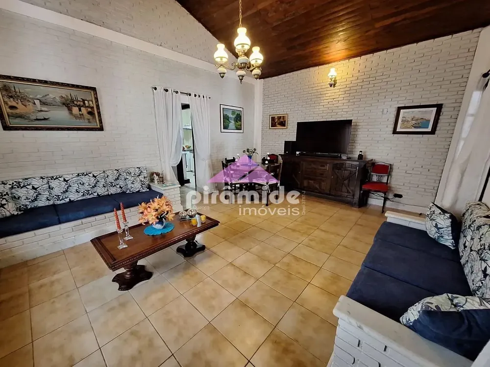 Casa, 3 quartos, 300 m² - Foto 3