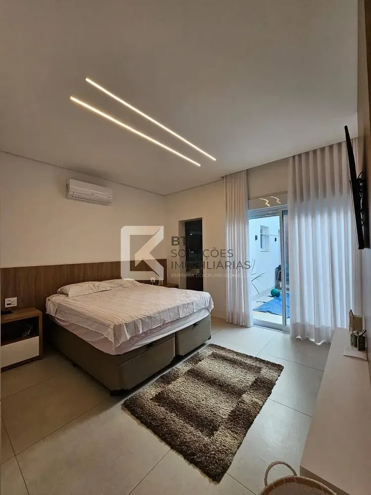 Casa, 3 quartos, 218 m² - Foto 1