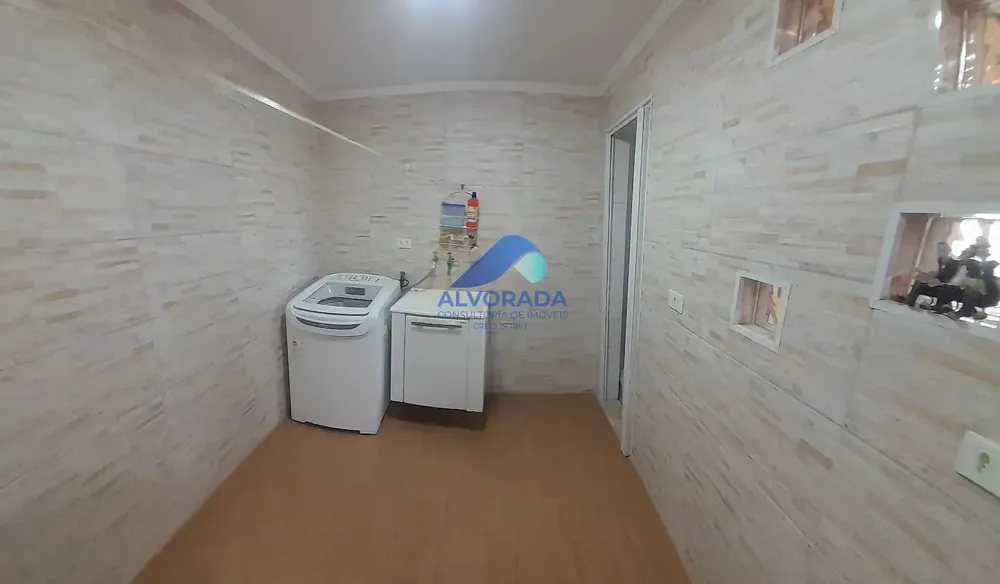Casa, 3 quartos, 237 m² - Foto 2