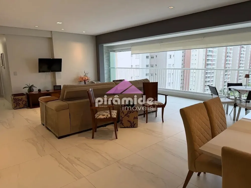 Apartamento, 3 quartos, 156 m² - Foto 1