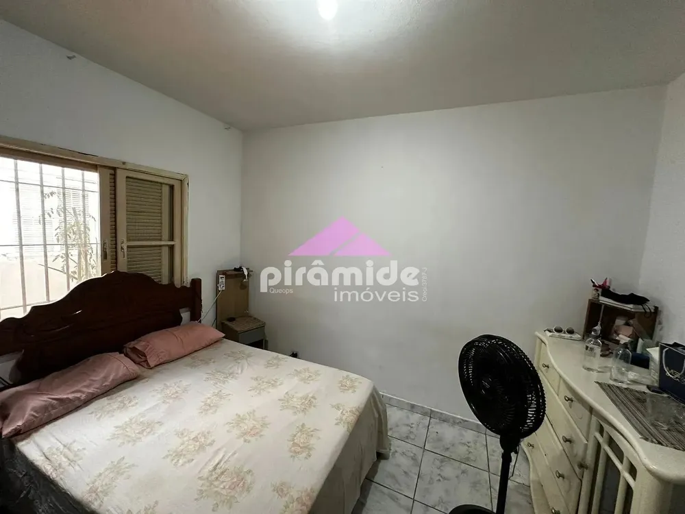 Casa, 4 quartos, 250 m² - Foto 1