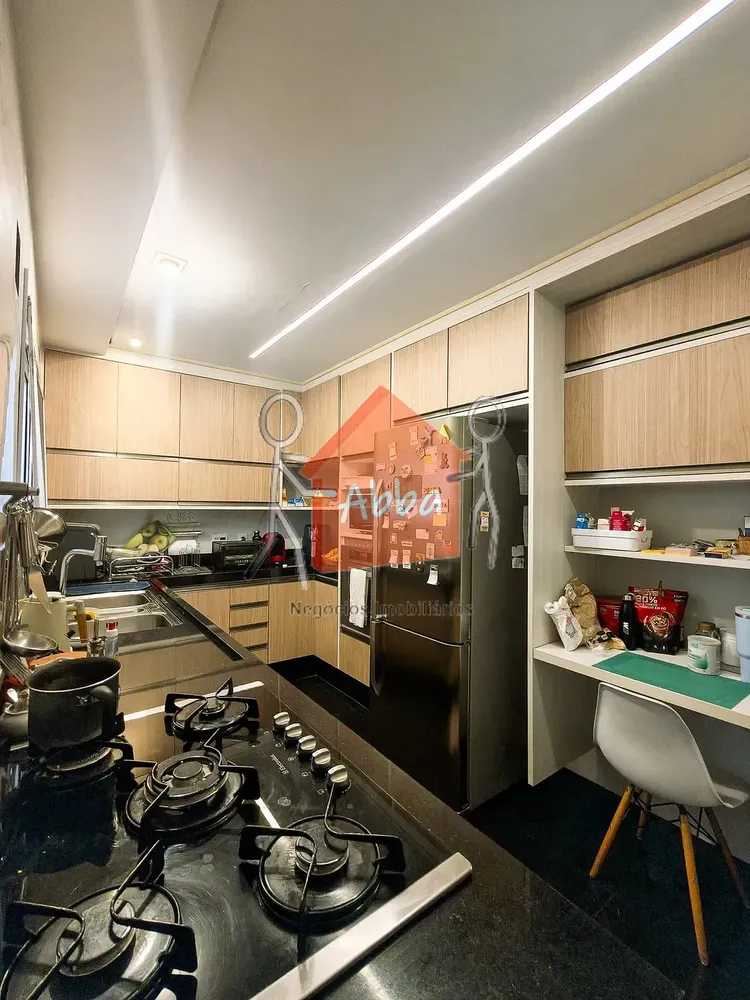 Apartamento, 3 quartos, 207 m² - Foto 1