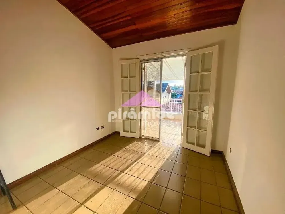 Casa, 3 quartos, 260 m² - Foto 8