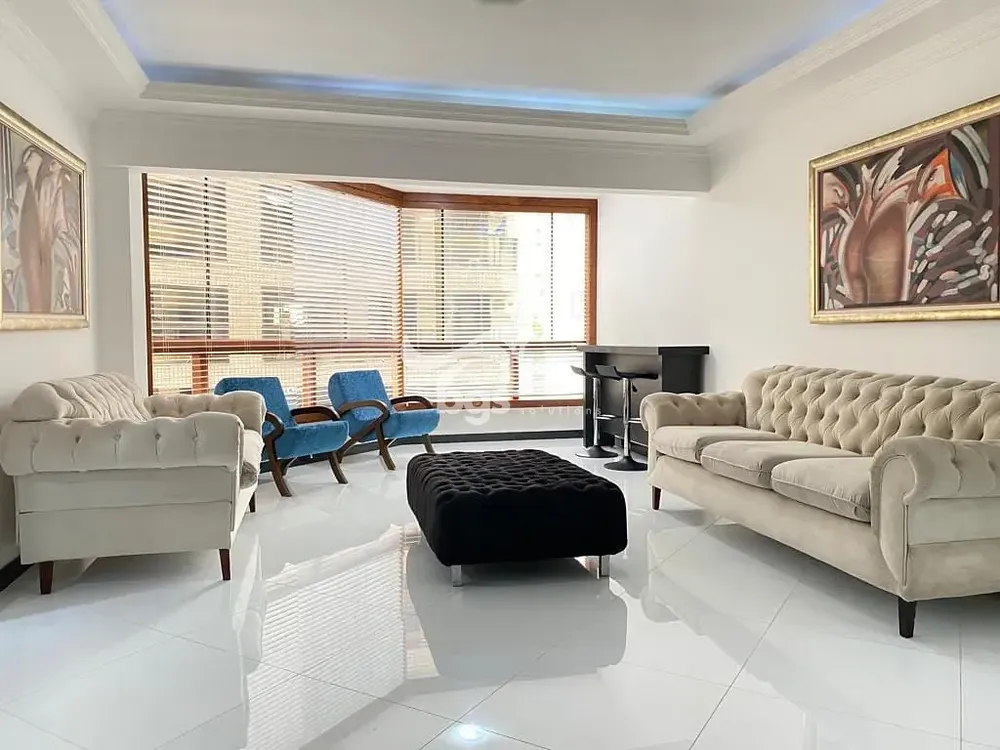 Apartamento, 3 quartos, 225 m² - Foto 1