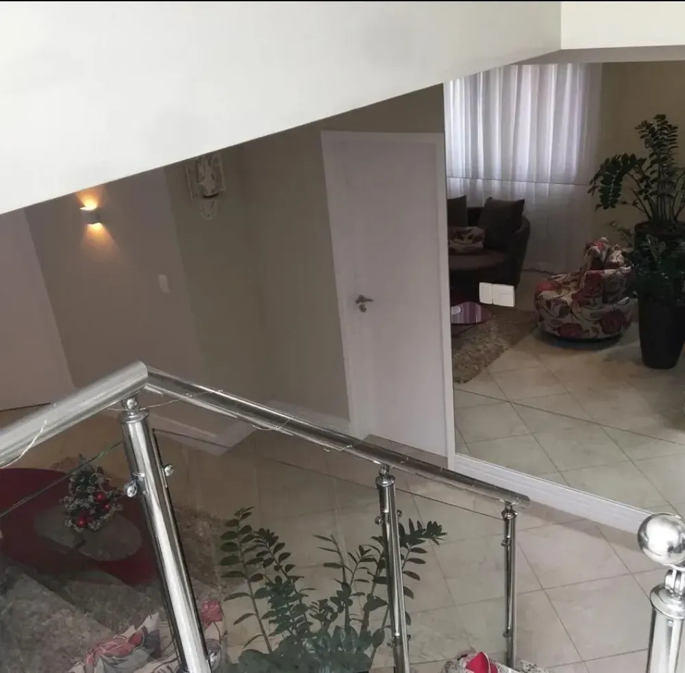 Casa, 4 quartos, 250 m² - Foto 1