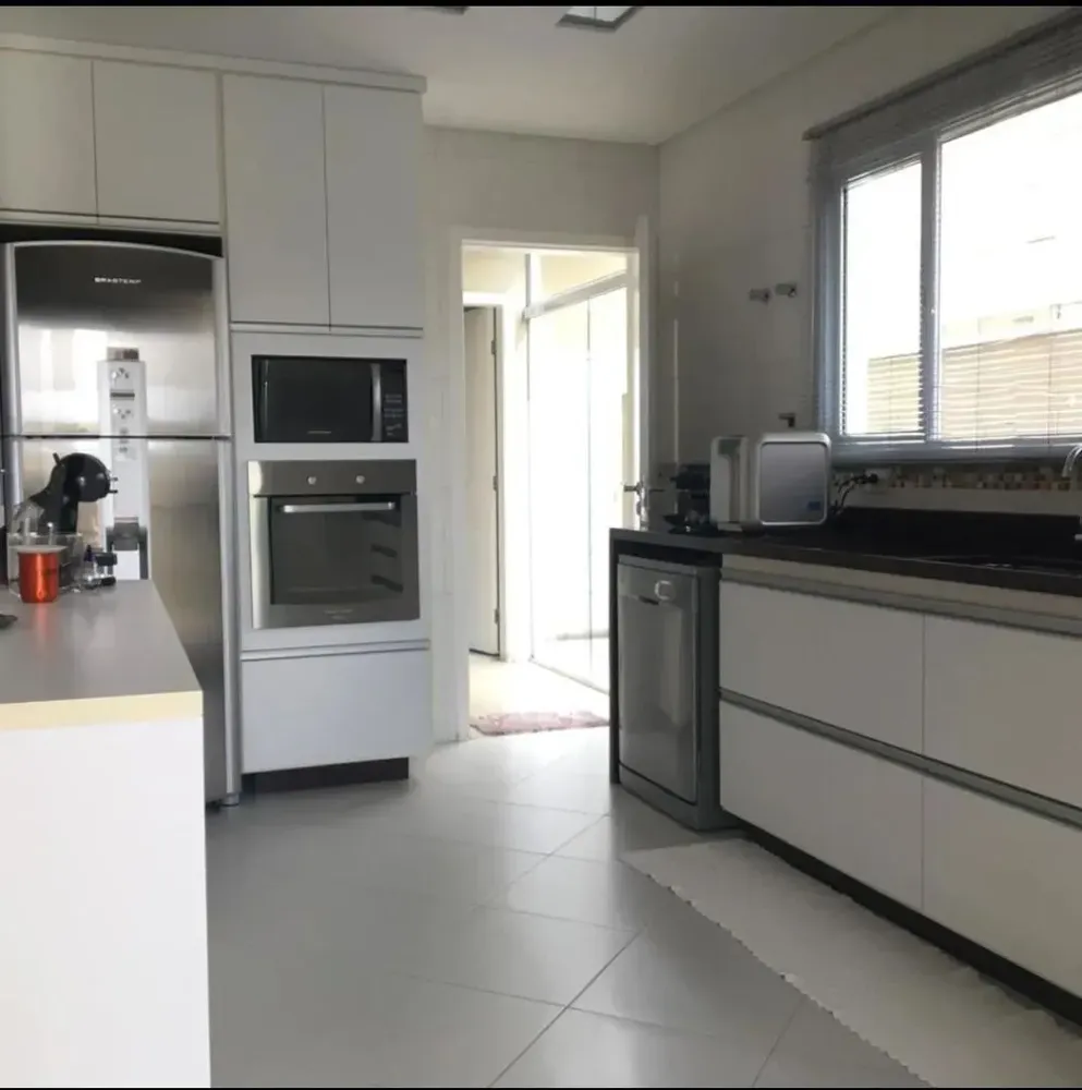 Casa, 4 quartos, 250 m² - Foto 3