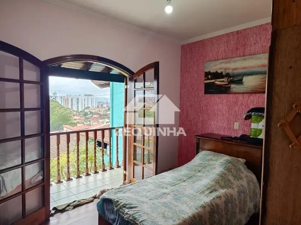 Casa, 5 quartos, 302 m² - Foto 1