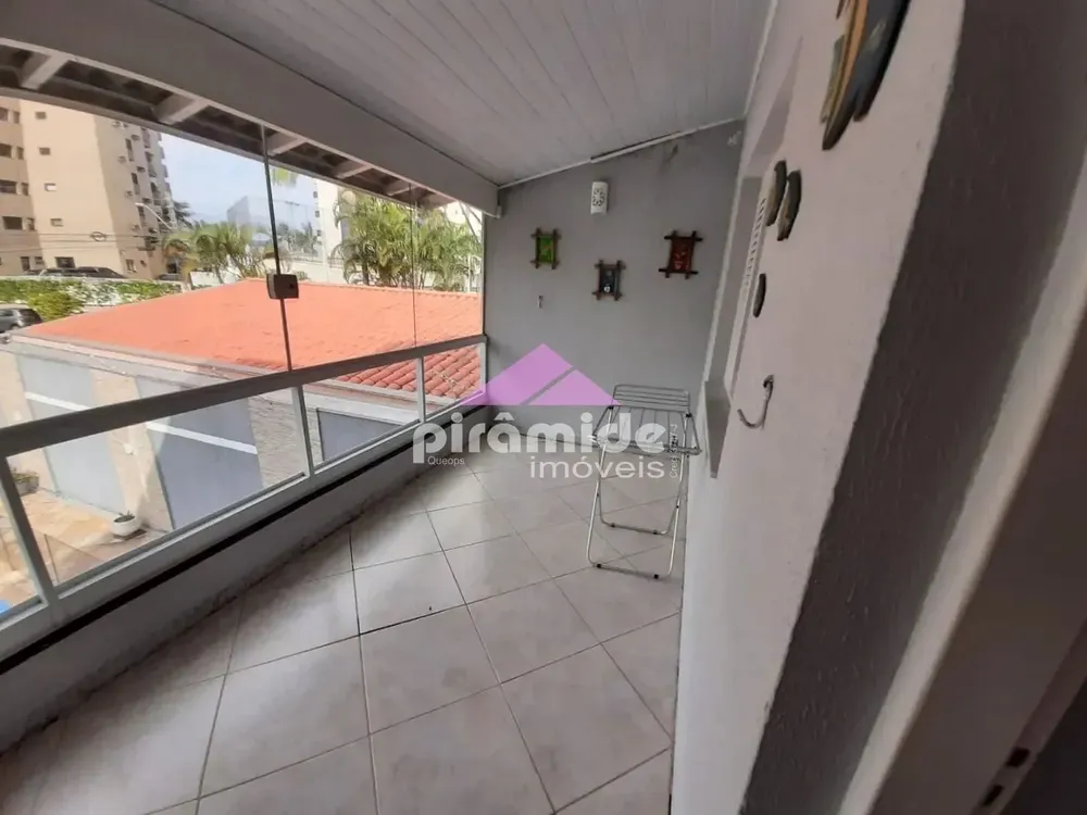 Casa, 4 quartos, 240 m² - Foto 4